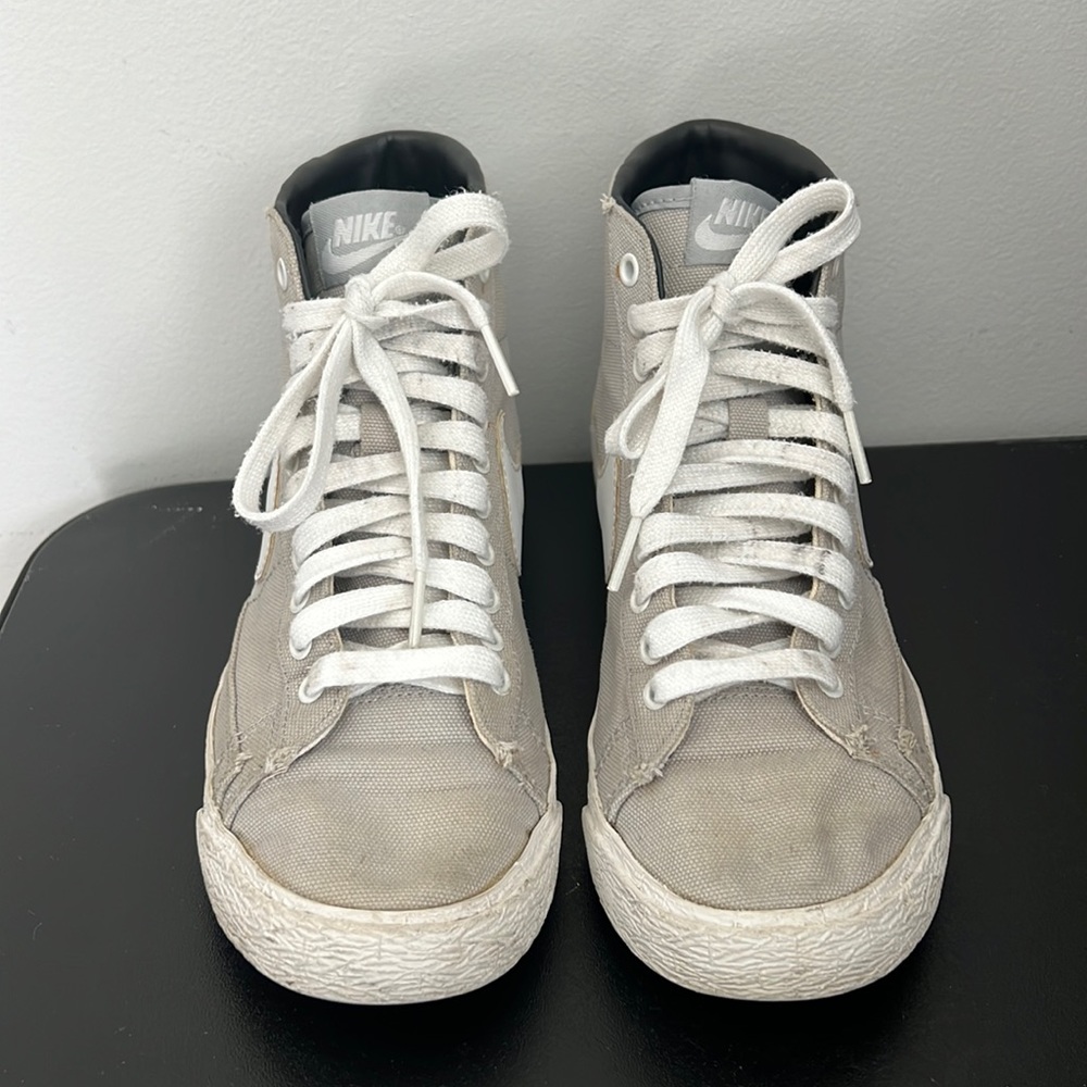 Nike blazers size 7.5